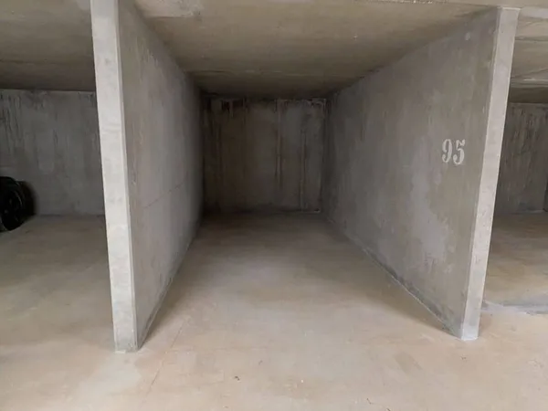 Parking 16 m²