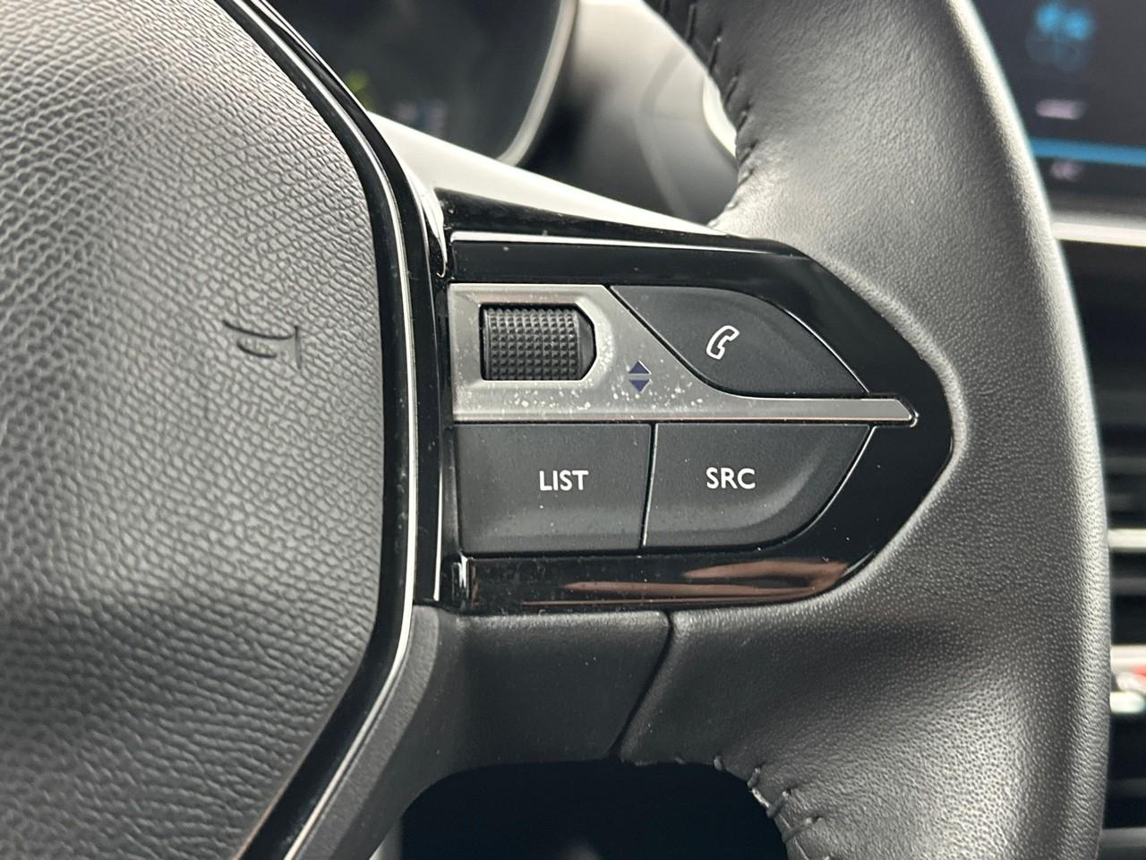 Peugeot 208 electrique 50 kwh 136ch style — photo 19