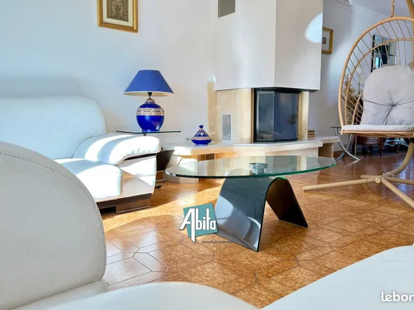 MAISON FAMILIALE AVEC SOUS-SOL COMPLET - LE MANS Eventail-Gazonfier