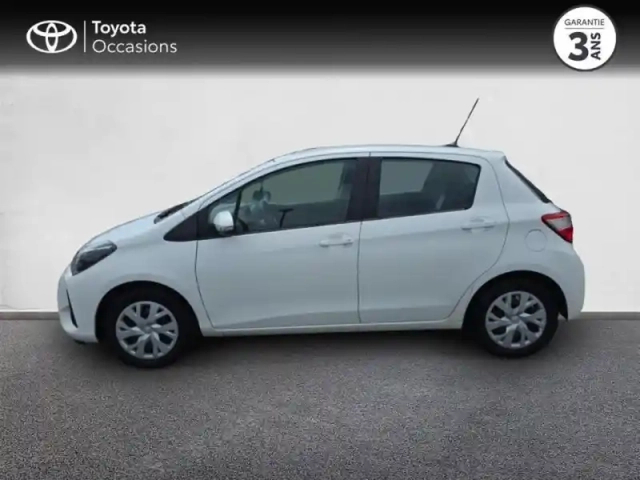 Toyota Yaris 70 vvt-i ultimate 5p — photo 3