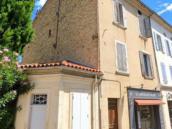 Immeuble 4 pièces 75 m²
