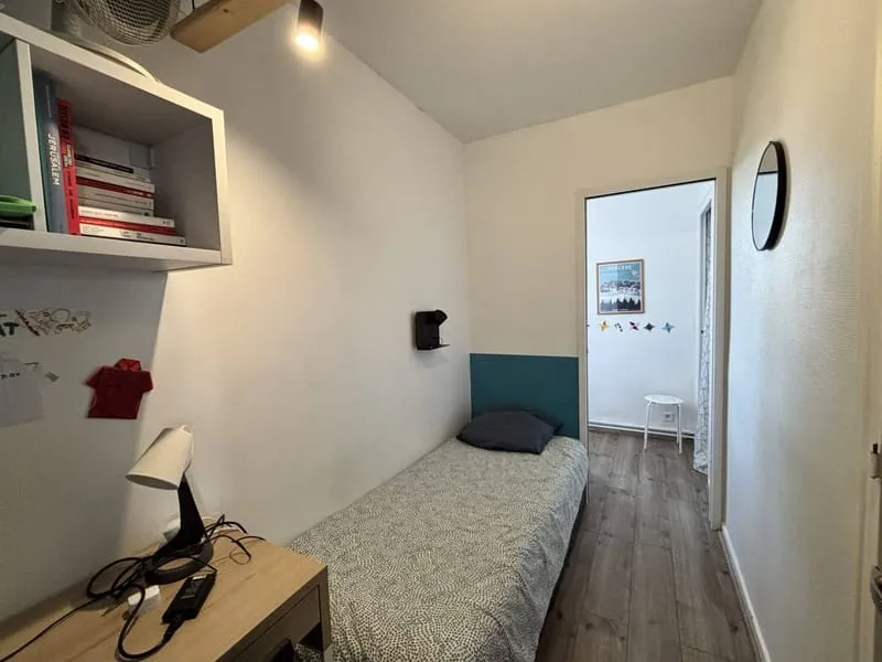 Photo 6