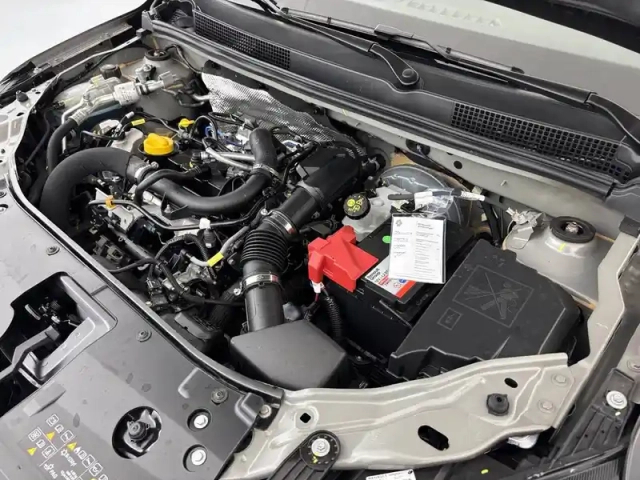 Dacia Sandero tce 90 gsr2 — photo 6