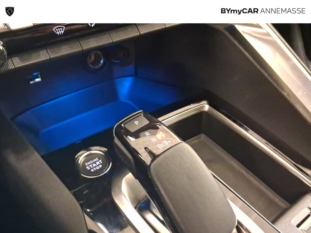Peugeot 3008 Hybrid 225 e-EAT8 — photo 19