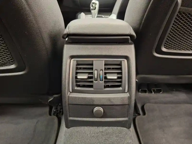 Bmw Serie 4 gran coupé 418d 150 ch bva8 — photo 18