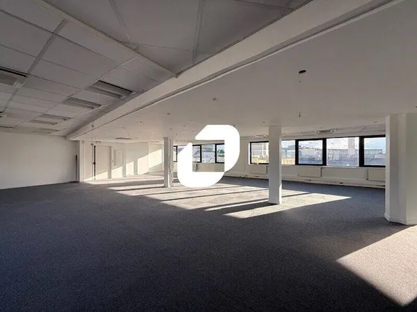 Bureaux 492 m²
