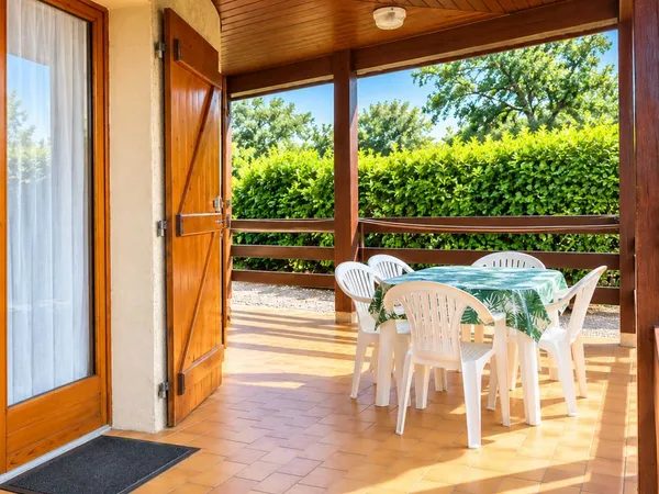 Maisonnette rénovée - Terrasse 16 m² - 800 m des Thermes