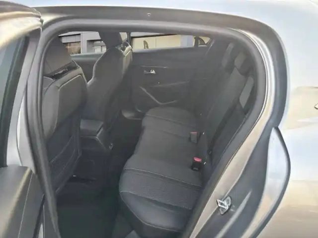 Peugeot 208 puretech 130 s&amp;s eat8 — photo 10