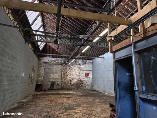 Hangar pour loft Tourcoing blanche porte