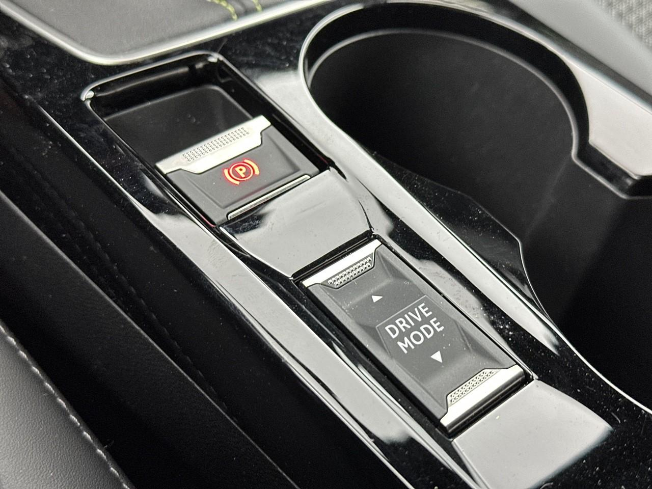 Peugeot 2008 puretech 130 s&s bvm6 gt — photo 32