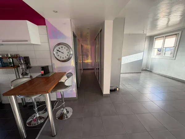 Vends appartement entièrement rénové