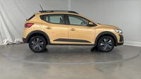 Dacia Sandero 1.0 TCe 90ch Stepway Expression -24 — photo 4