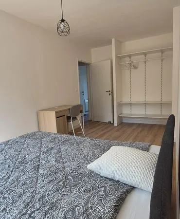 Chambre en colocation meublé - Appartement