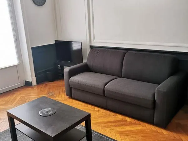Loue studio meublé