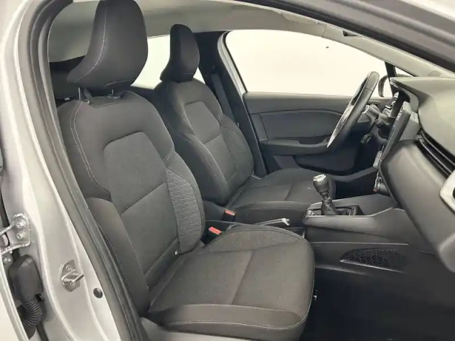 Renault Clio tce 90 — photo 14