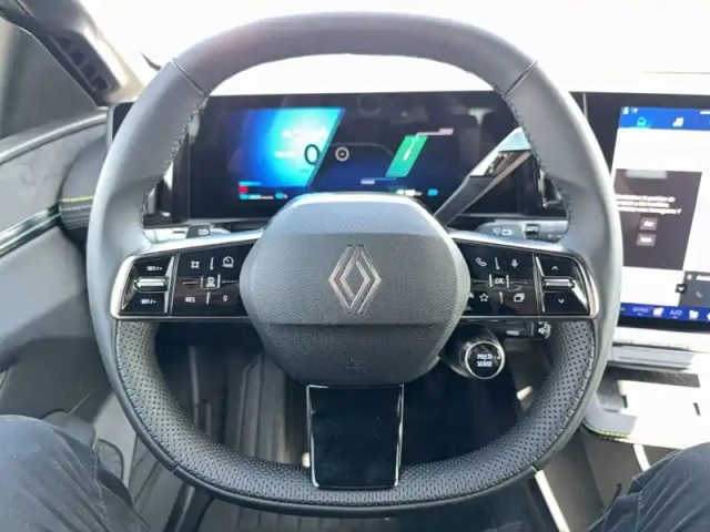 Renault Megane e-tech 220 ch autonomie confort gsr2 — photo 78