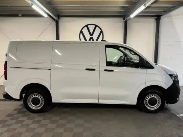 Volkswagen Transporter fg van l1 2.0 tdi 150ch business bva8 — photo 5