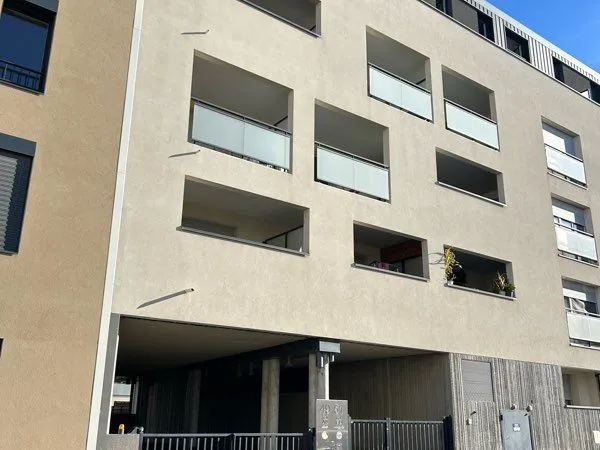 Garage box ferme - lyon 7