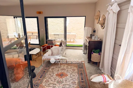 Maison 10 pièces 327 m²