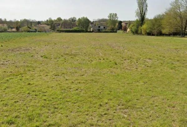 Terrain 1000 m²