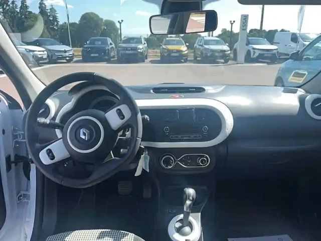 Renault Twingo iii e-tech — photo 6