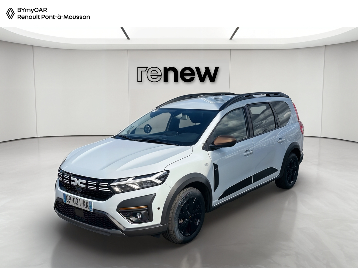 Dacia Jogger TCe 110 5 places — photo 1