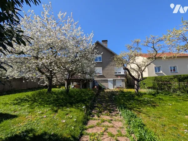 Maison 8 pièces 202 m²