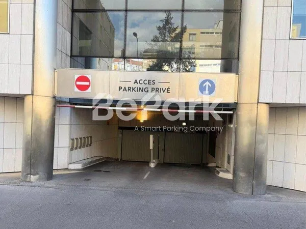 Parking 10 m²