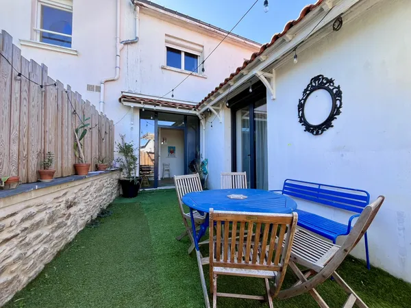 Maison - 118 m2 - 6 pièces