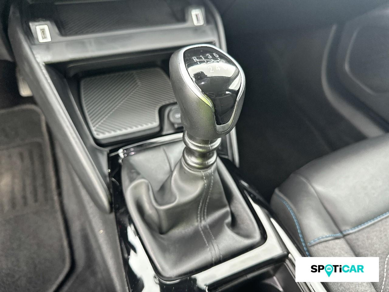 Citroën C4 puretech 130ch s&s feel pack — photo 14