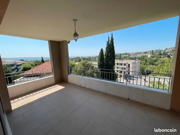 Appartement T3 dans résidence calme et sécurisée
