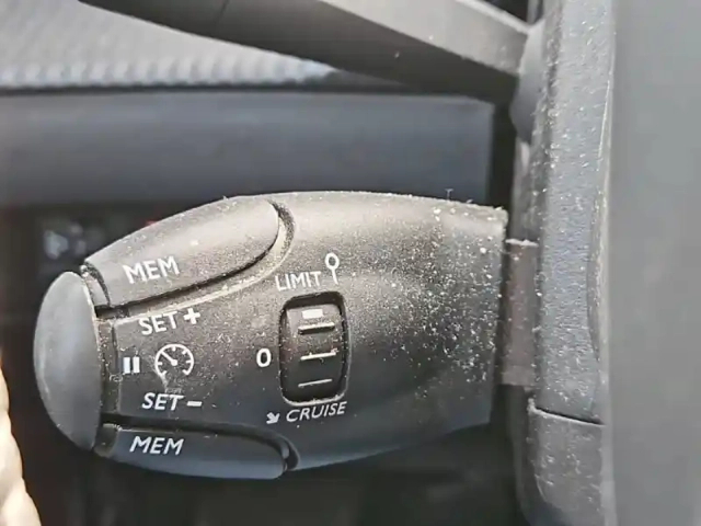 Peugeot 2008 puretech 130 s&amp;s bvm6 — photo 20