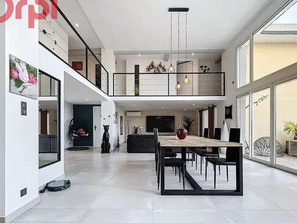 Appartement 4 pièces 171 m²