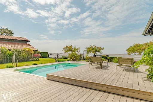 Maison 7 pièces 238 m²