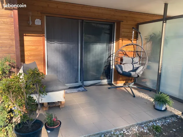 Appartement 2 pièce avec terrasse et jardin