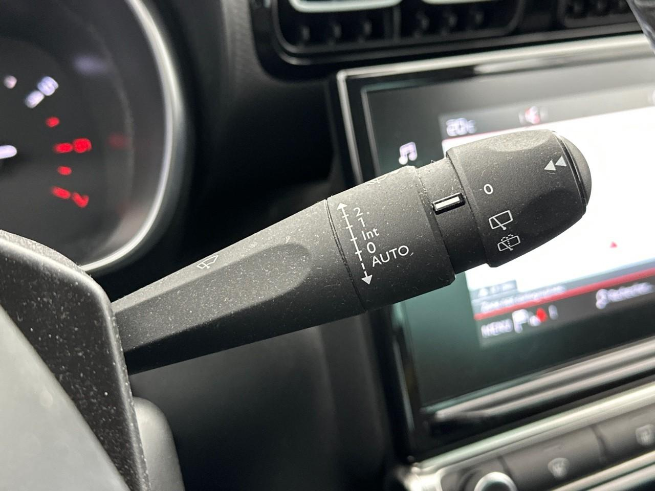 Citroën C3 Aircross puretech 130 s&s eat6 rip curl — photo 18