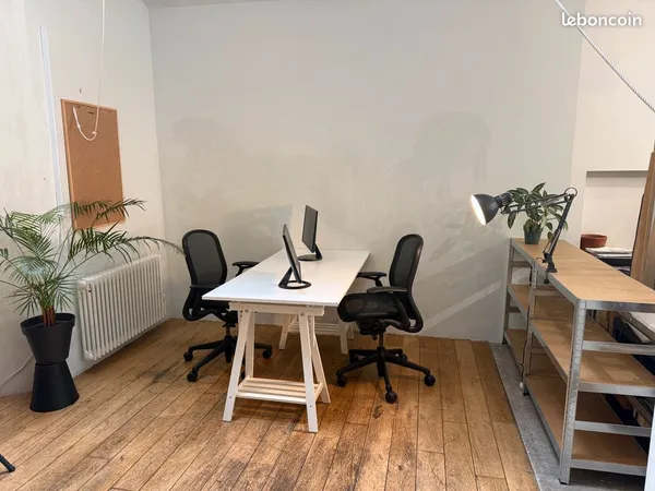 Bureau / Coworking lumineux - Canal Saint-Martin - 1 à 2 postes