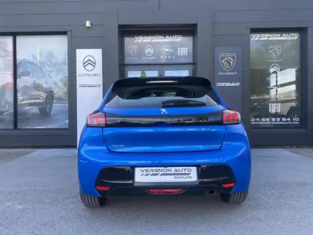 Peugeot 208 ii puretech 100 s&amp;s eat8 allure — photo 33