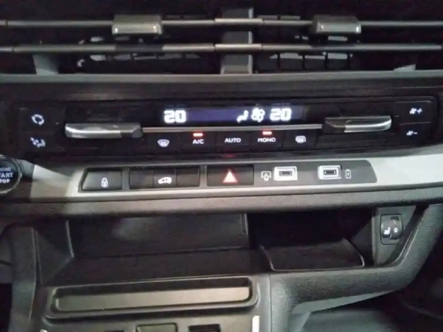Peugeot Expert fgn m diesel 180 ch automatique — photo 61
