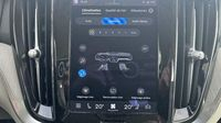 Volvo V60 B3 163ch Momentum Business DCT 7 — photo 21