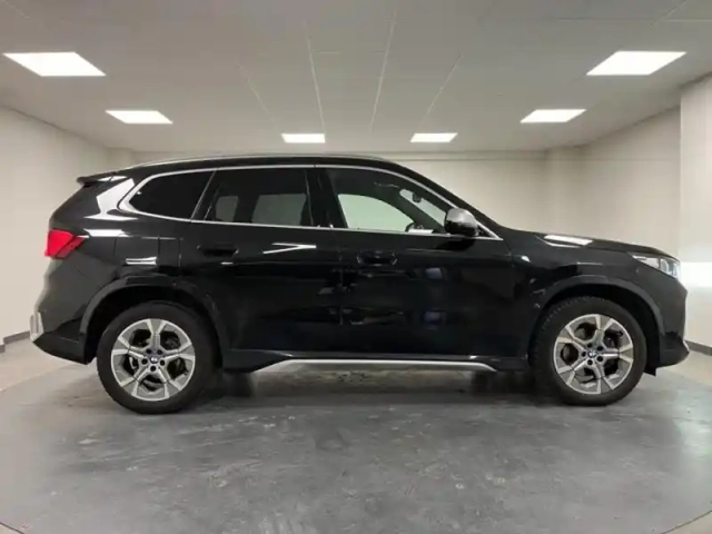 Bmw X1 sdrive18i 136ch xline — photo 3