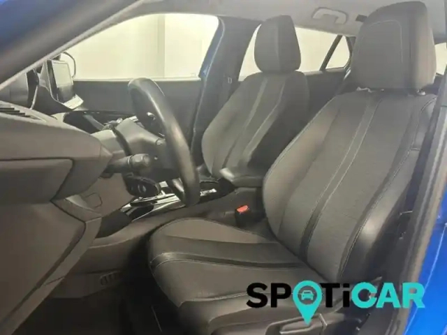 Peugeot 2008 e- 136ch allure — photo 8
