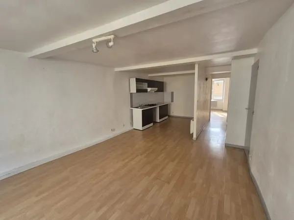 APPARTEMENT T2 - 45 M² - CENTRE DU VILLAGE