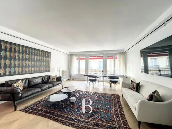 Le service location courte durée de la maison BARNES vous présente ce bien :