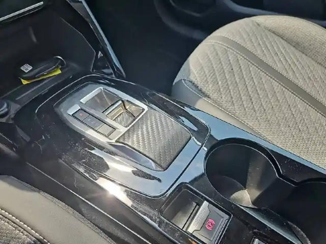 Peugeot 208 hybrid 100 e-dcs6 — photo 14