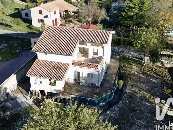Maison 4 pièces 131 m²