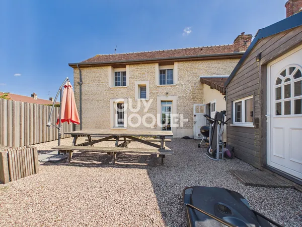 Maison en pierre à vendre de 5 pièces de 90 m²