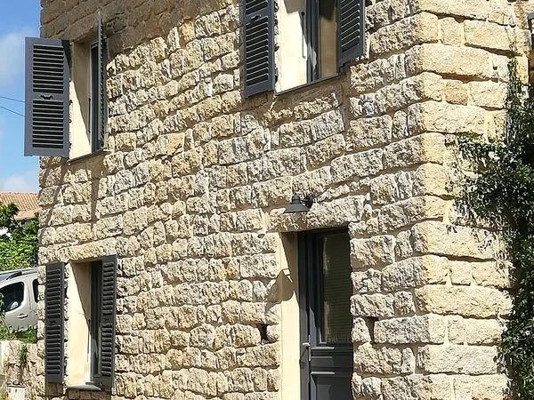 Loue à l'année appartement T2 Afa
