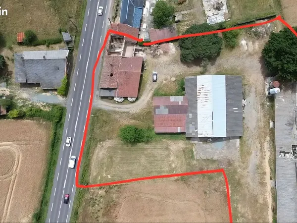 ENSEMBLE IMMOBILIER SUR 1 HECTARE (10 000 m²)