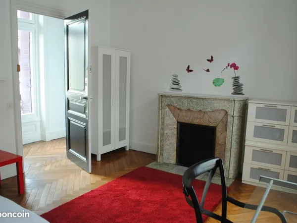 Chambre meublée à louer